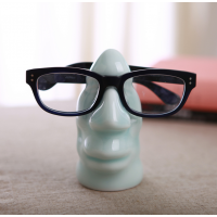 Nose Shaped Ceramic Glasses Holder