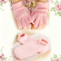 SPA Moisturizing Serum Gloves & Socks 